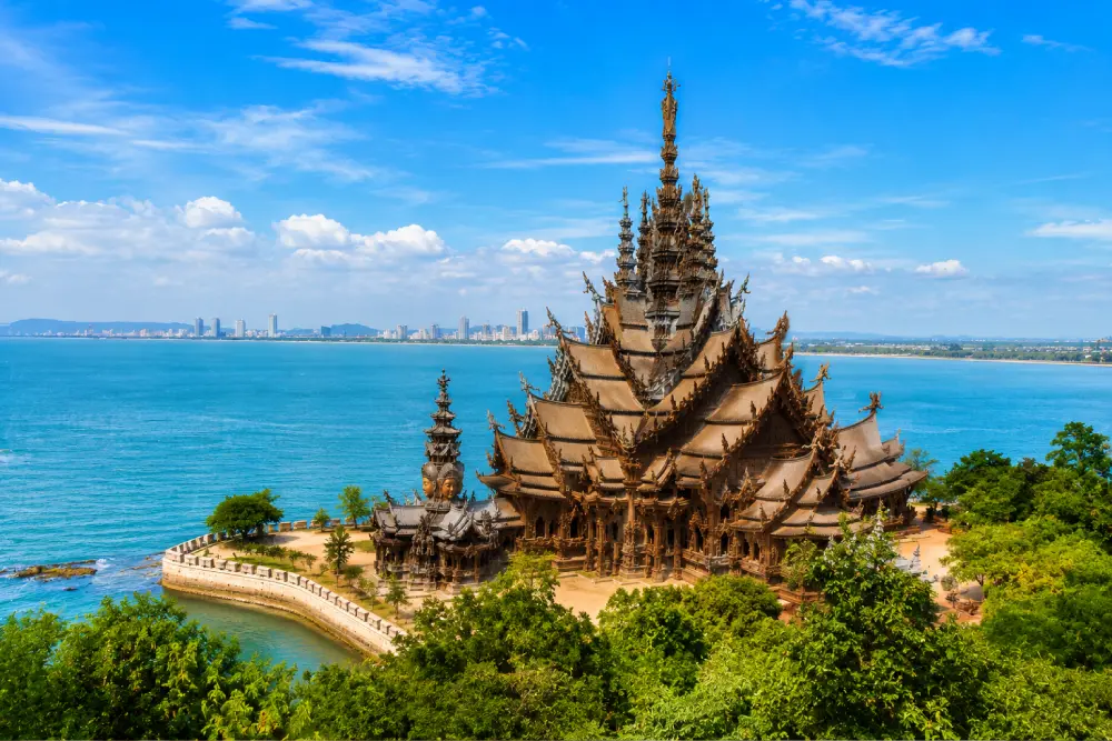 Why Culture Lovers Enjoy Sanctuary of Truth